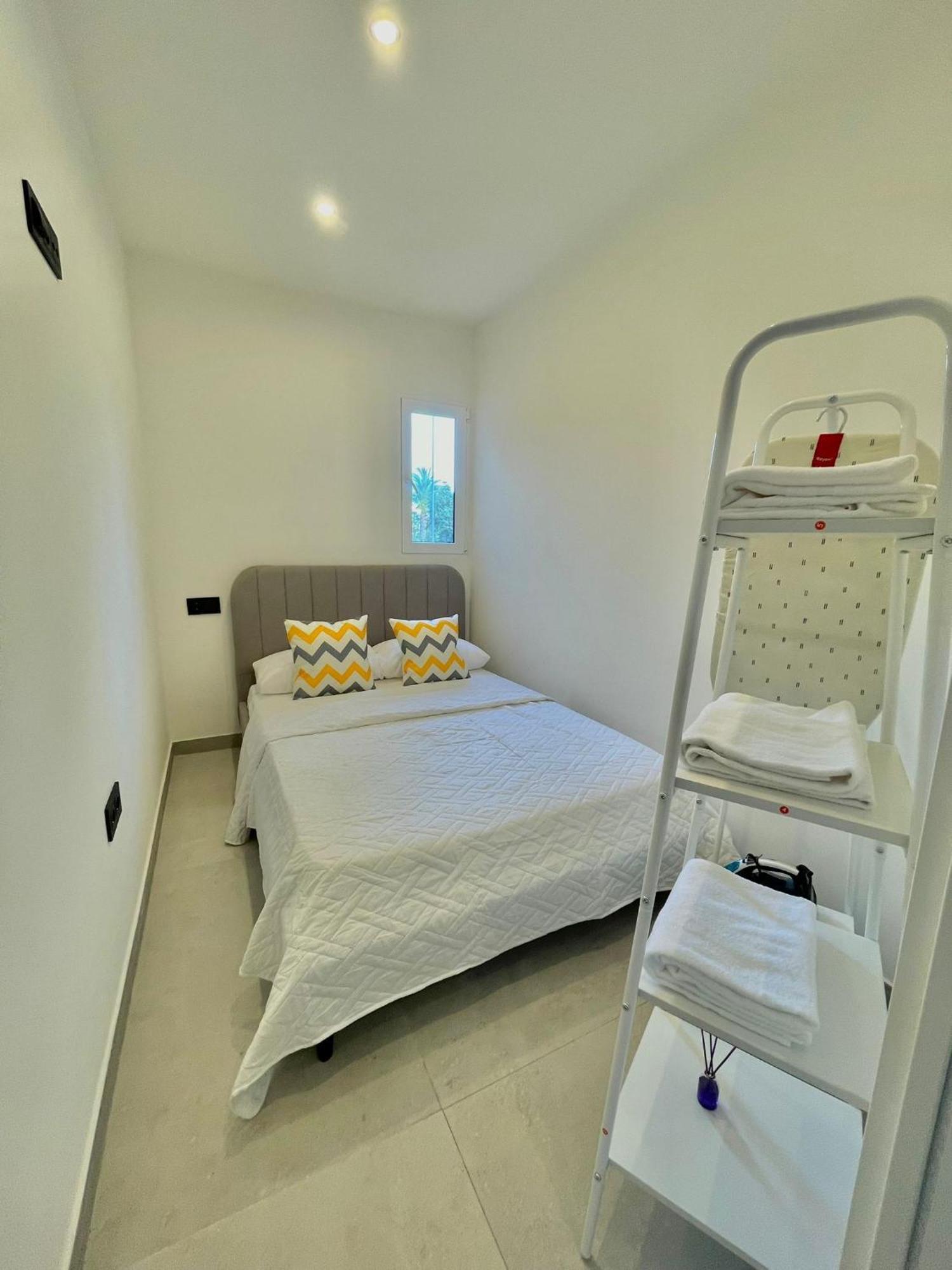 Palm Beach Rentals Alicante Eksteriør bilde